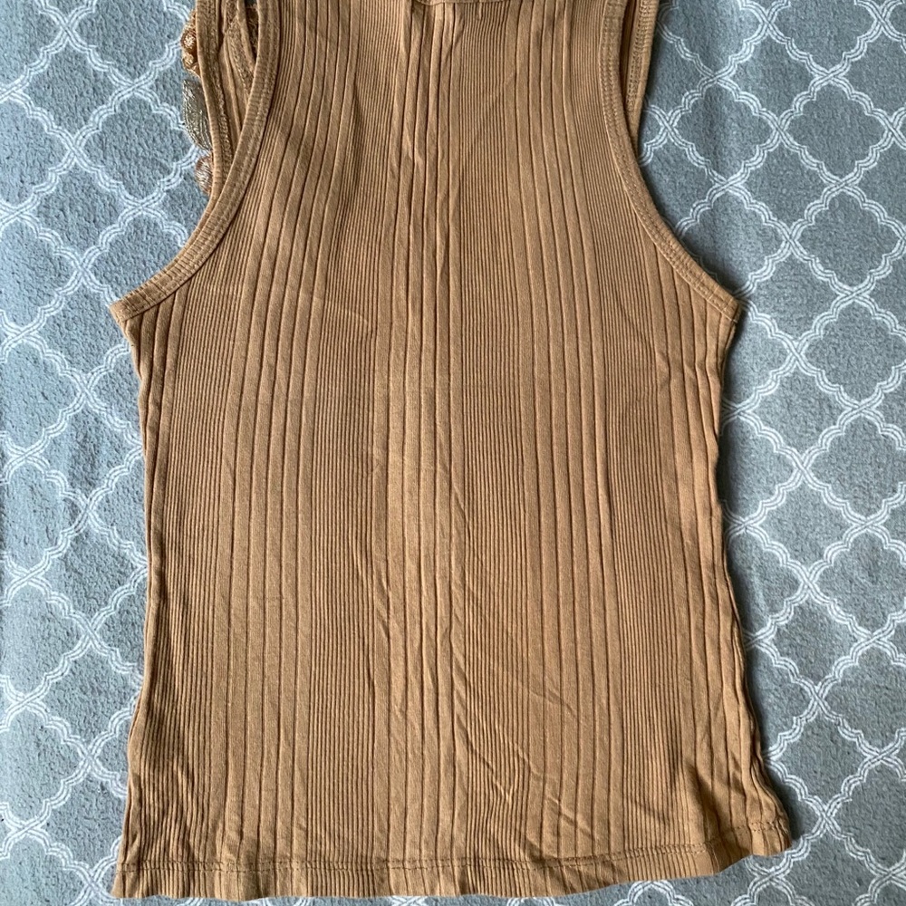 ๐ฟ FWR Beige Ribbed Tank - Picture 2 of 2